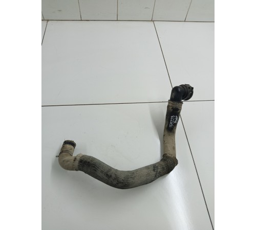 Патрубок системы охлаждения