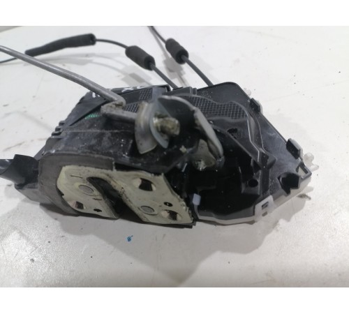 Замок двери передний правый