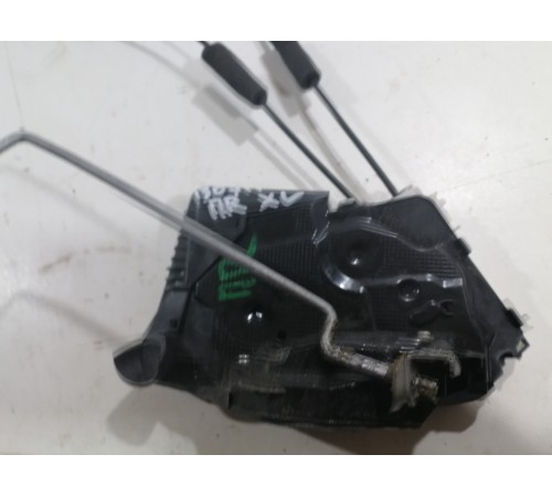 Замок двери передний правый