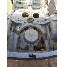 Пол багажника,ниша под запаску