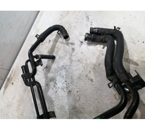 Патрубок системы охлаждения (металлический)