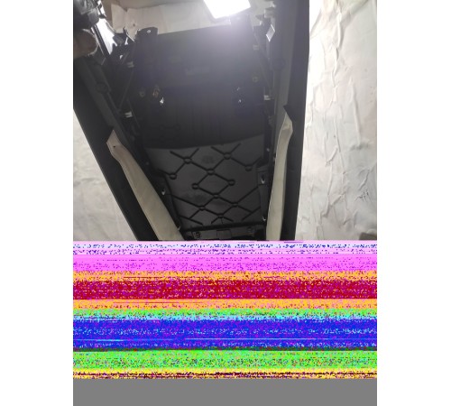 Центральная консоль с подлокотником