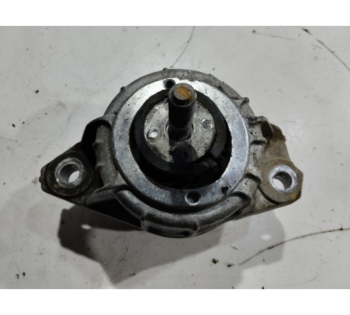 Опора двигателя левая