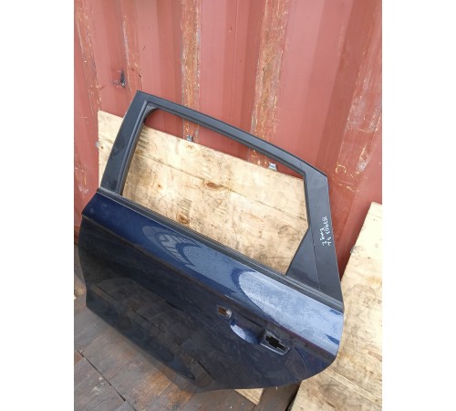 Дверь задняя левая