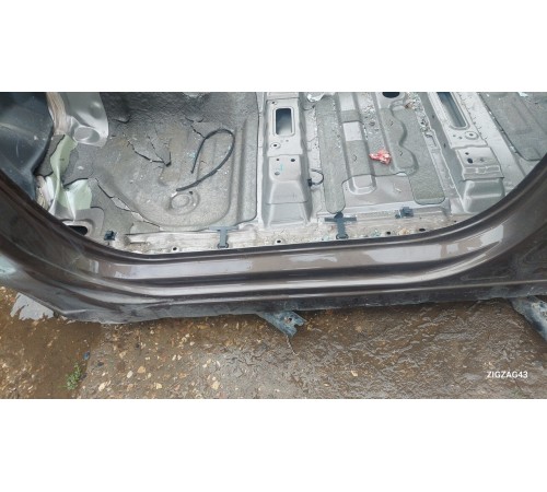 Порог со стойкой левый