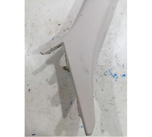 Накладка стойки лобового стекла левая