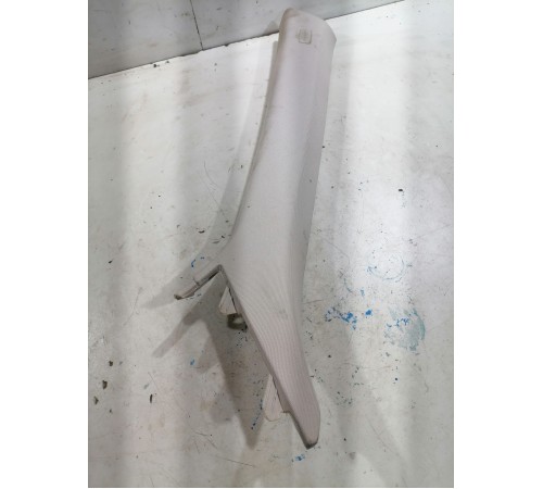 Накладка стойки лобового стекла левая