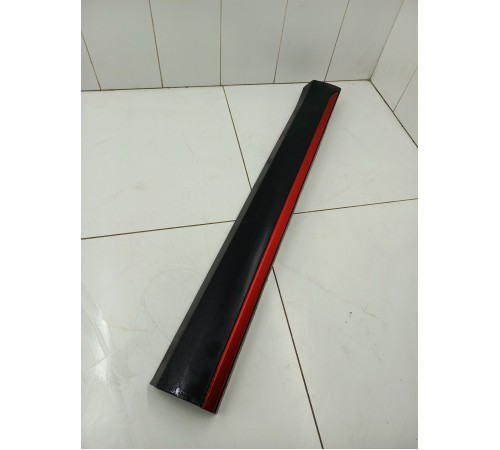 Накладка двери передняя левая