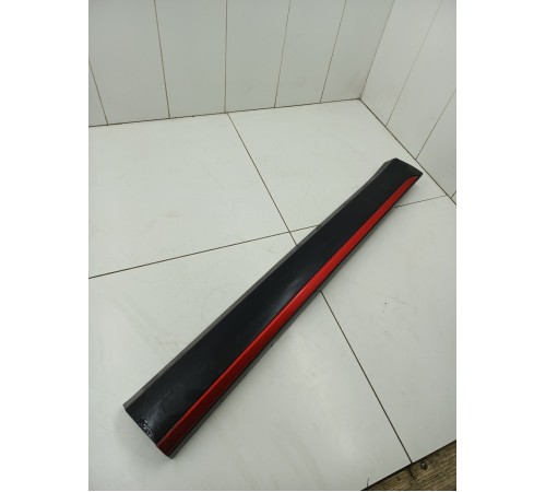 Накладка двери передняя левая