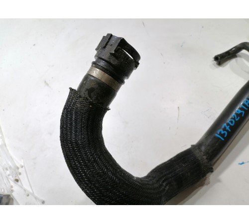 Патрубок охлаждения