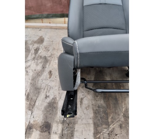 Сиденье переднее правое