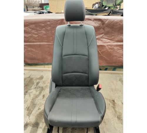 Сиденье переднее правое