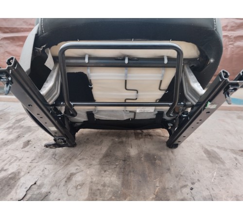 Сиденье переднее правое