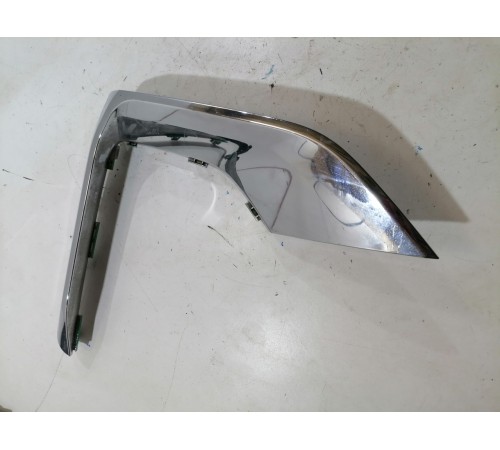 Накладка декоративная переднего бампера левая