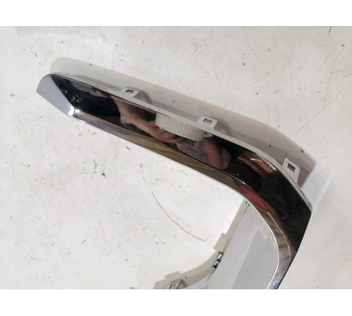 Накладка декоративная переднего бампера левая