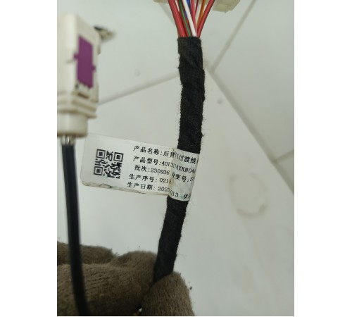 Электропроводка двери багажника