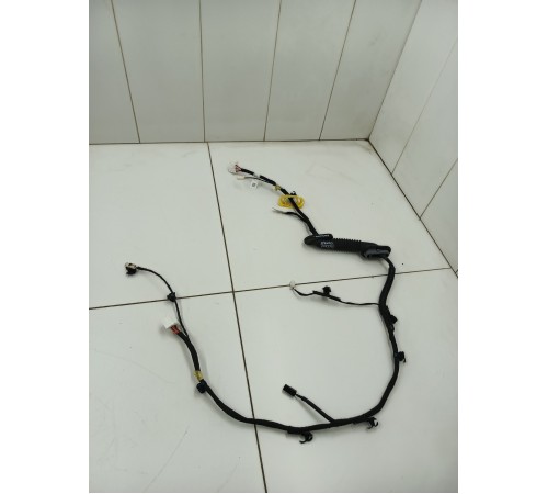 Электропроводка двери багажника