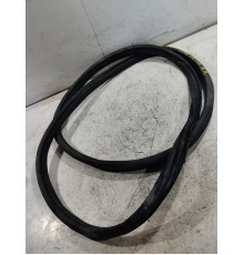 Уплотнитель двери задний правый