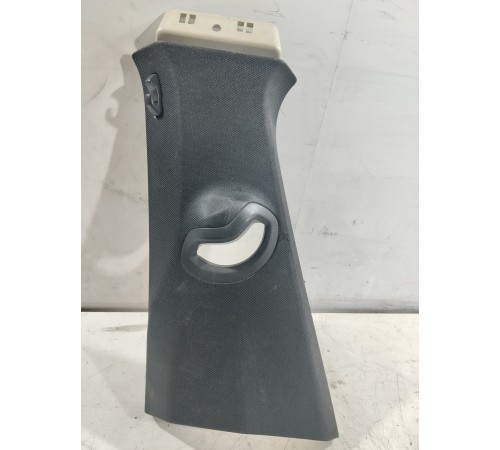 Обшивка центральной стойки(левая верхняя)