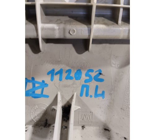 Обшивка центральной стойки(левая верхняя)