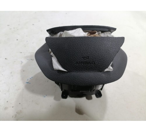 Подушка безопасности водителя