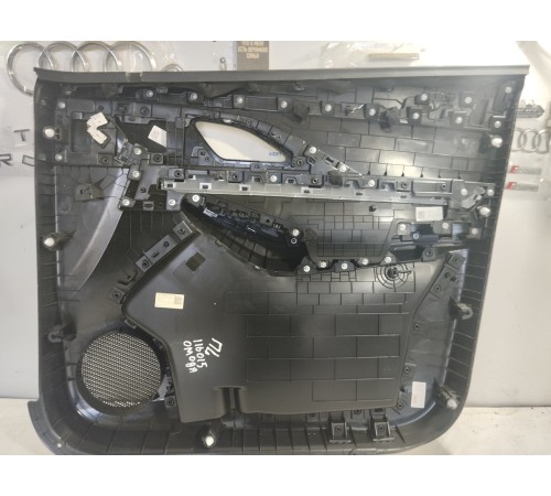 Обшивка двери передняя левая