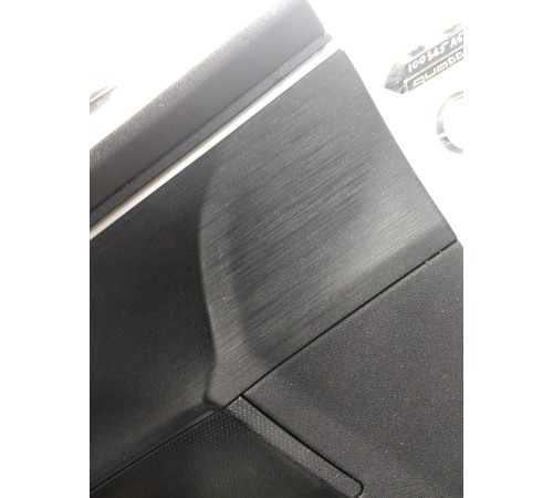 Обшивка двери передняя левая