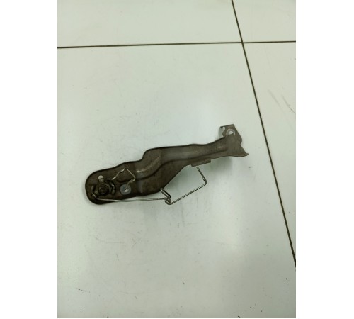 Кронштейн фиксации трубок