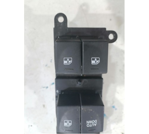 Блок управления стеклоподъемниками передний левый