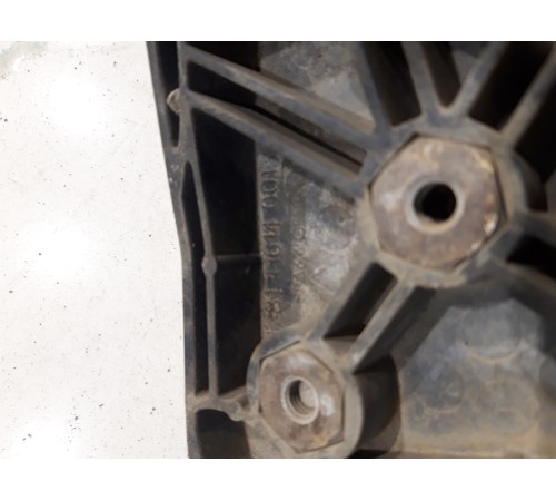 Кронштейн(крепление) переднего бампера левый