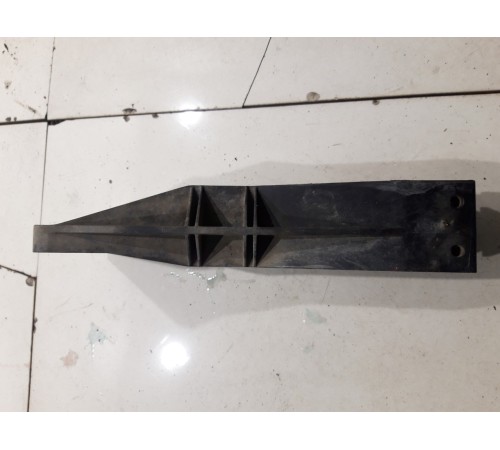 Кронштейн(крепление) переднего бампера левый