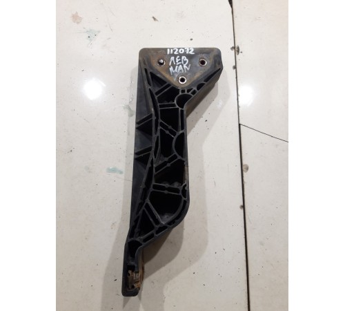 Кронштейн(крепление) переднего бампера левый