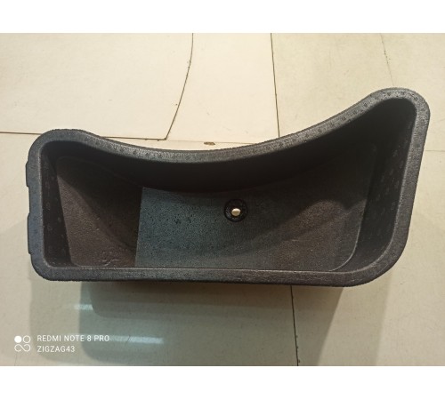 Ящик под инструменты(задний левый)