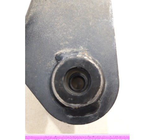 Кронштейн(крепление) амортизатора передний правый