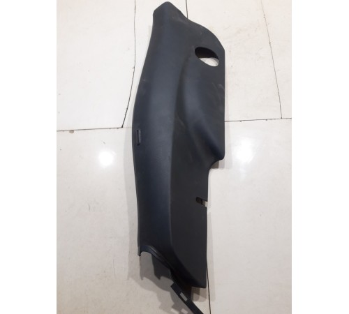 Обшивка стойки (задняя левая)