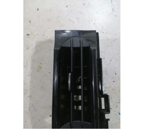 Воздушный дефлектор передний