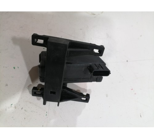 Моторчик заслонок жалюзи радиатора