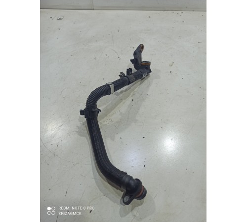 Патрубок системы охлаждения