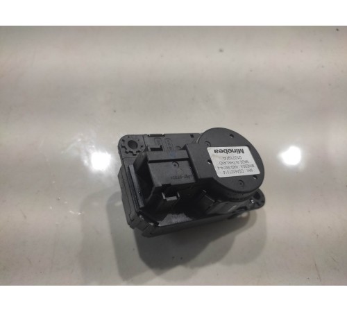 Моторчик привода заслонок отопителя