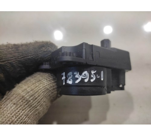 Моторчик привода заслонок отопителя