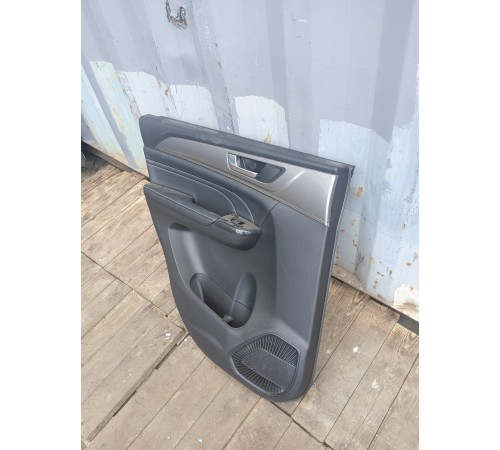 Обшивка двери задняя левая