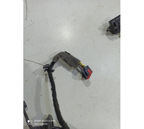Электропроводка двери (задняя, левая)