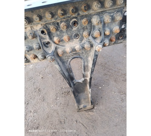 Кронштейн крепление реактивной тяги