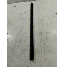 Уплотнитель стекла (задний левый внутренний)