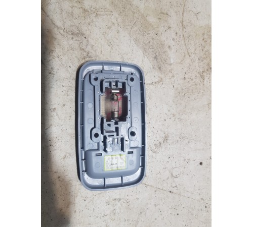 Плафон внутреннего освещения задний