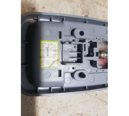 Плафон внутреннего освещения задний