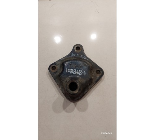 Кронштейн цилиндра подъема кабины