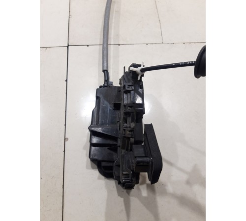 Замок двери (задний левый)