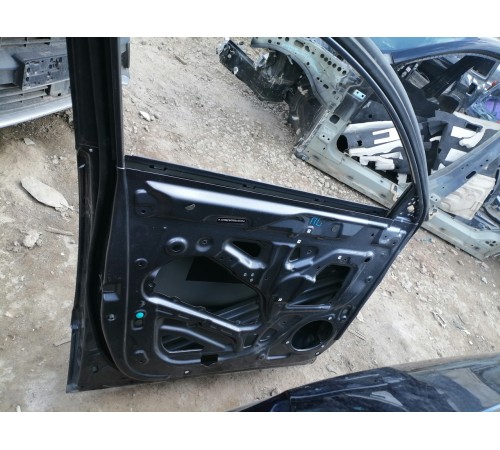 Дверь передняя левая