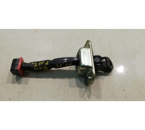 Ограничитель двери (передний, правый)